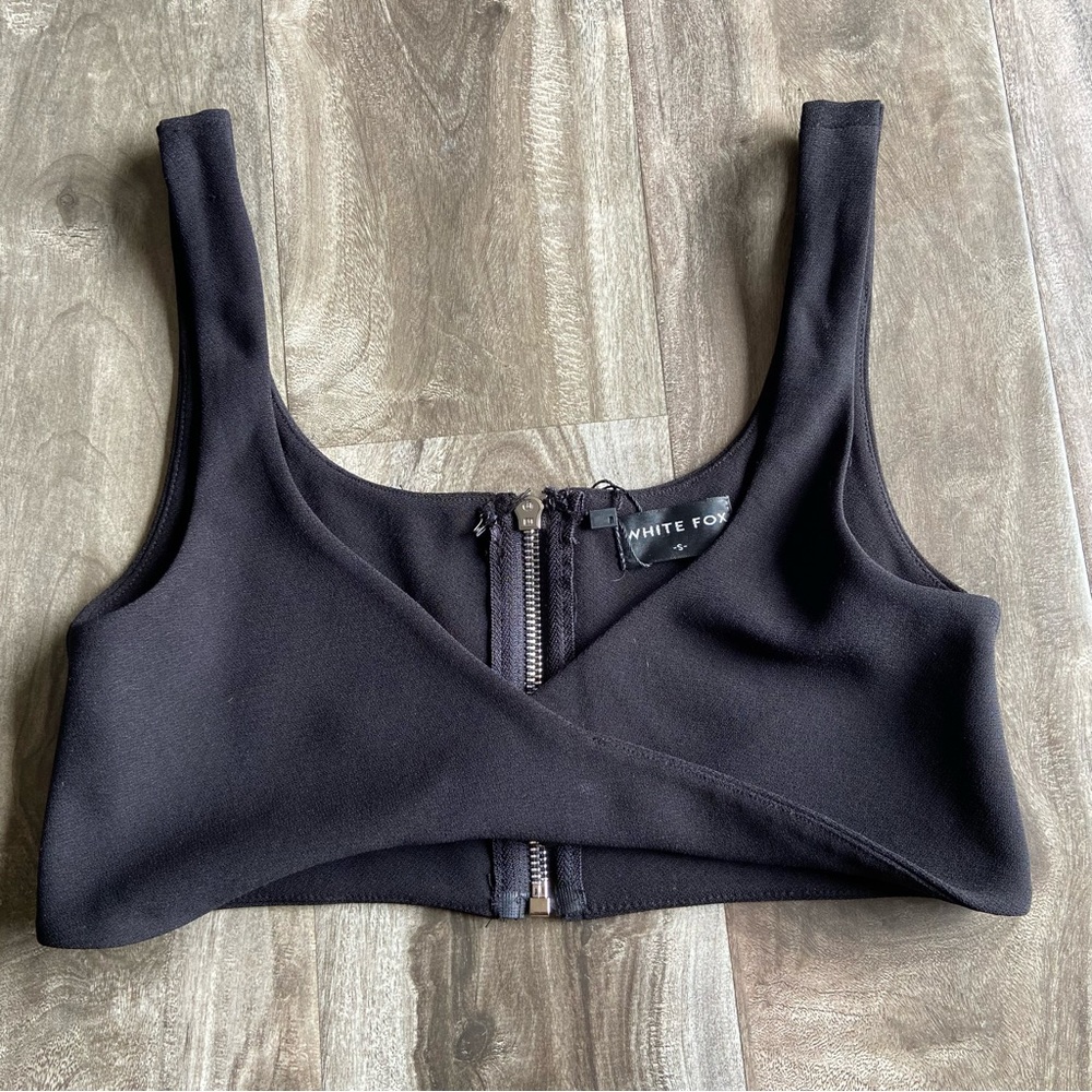 White fox black top